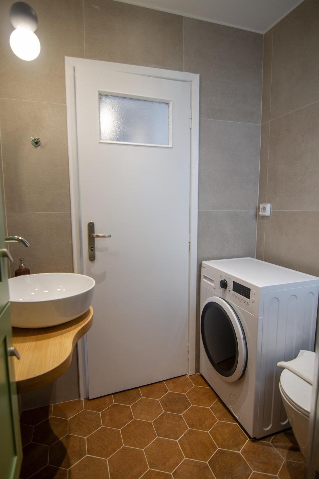 Apartamento Stunning Acropolis View - 500M Metro - At Historical Center Atenas Exterior foto