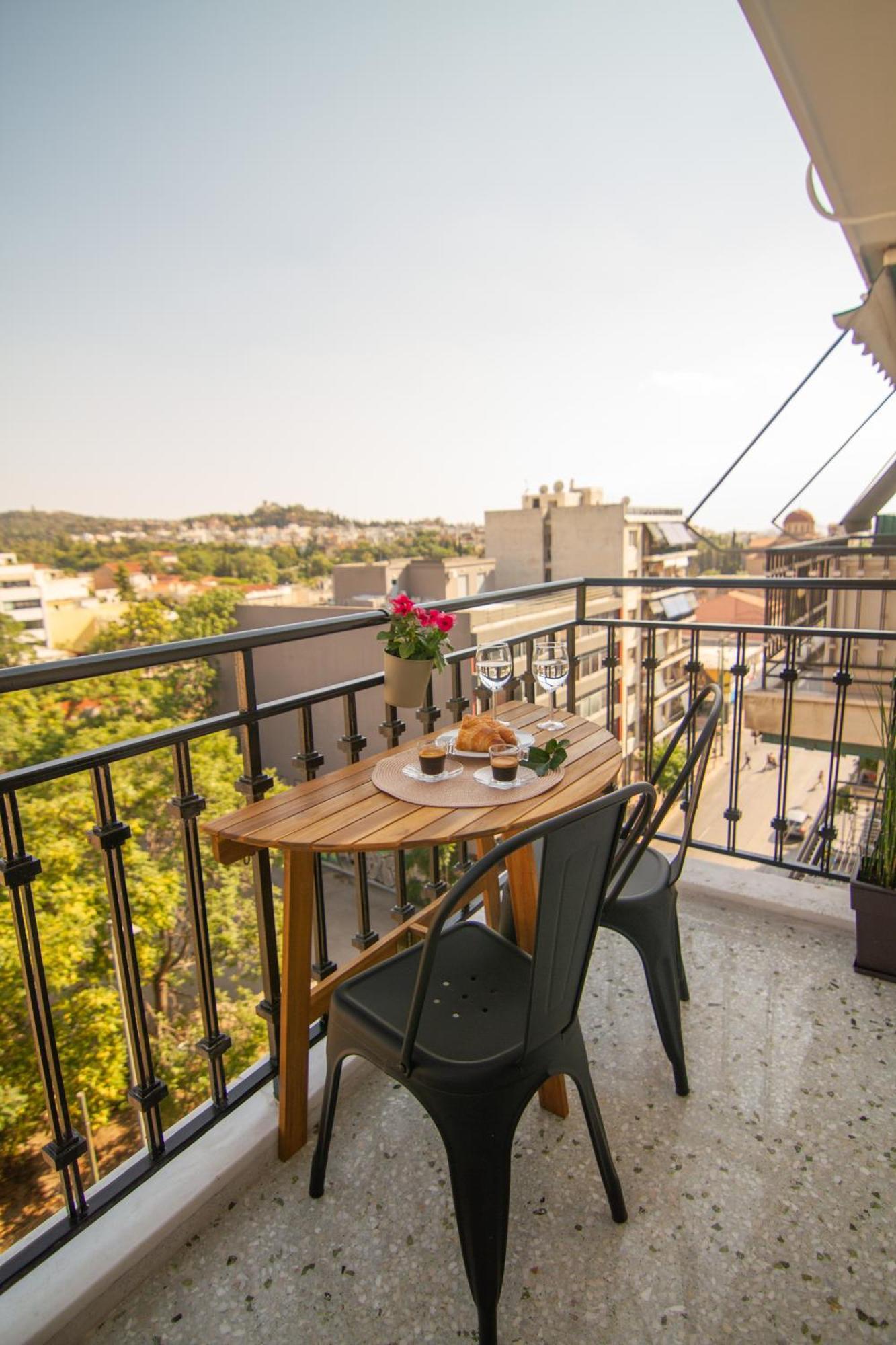 Apartamento Stunning Acropolis View - 500M Metro - At Historical Center Atenas Exterior foto